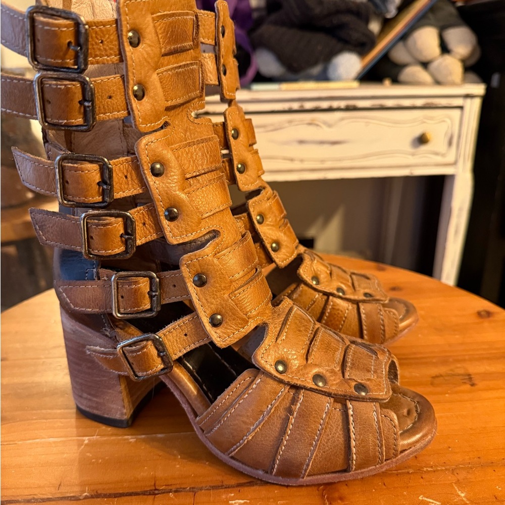 Freebird by Steven Brown Gladiator Sandals